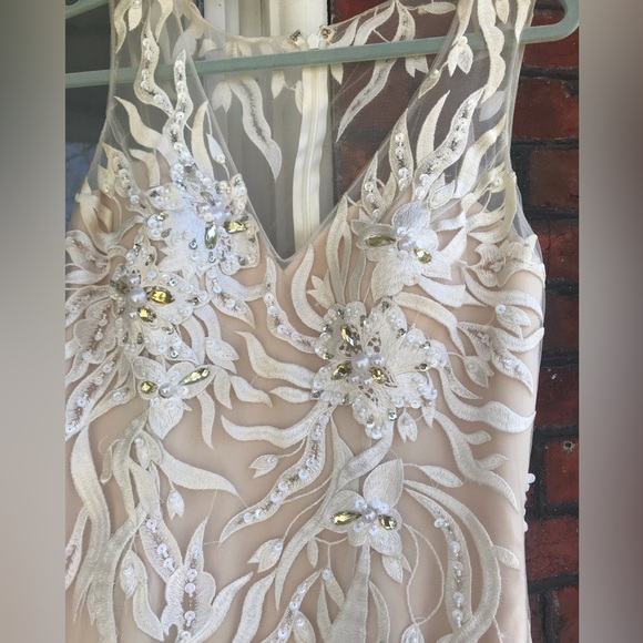 Gorgeous White Mermaid Gown - Picture 5 of 8